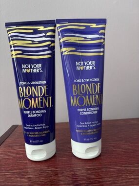 Blonde Moment Purple Bonding Shampoo - Purple